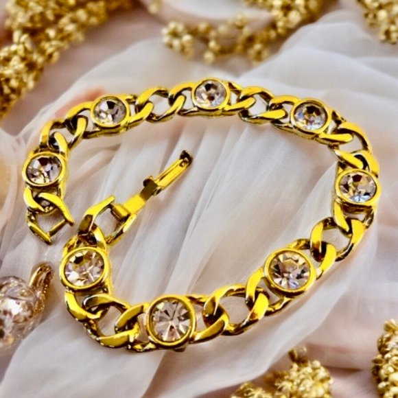 Vintage Gilt Metal Bracelet With Brilliant Faceted Rhinestones Made in USA - Picture 6 of 12
